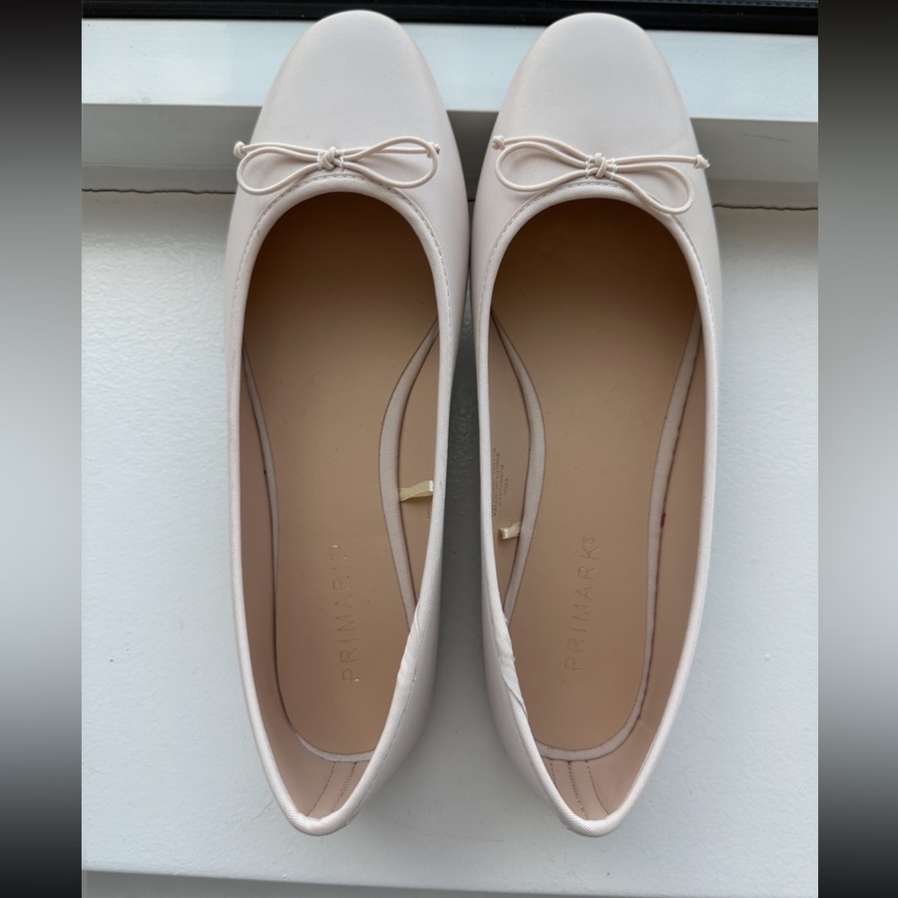 Cream/ Beige Ballet Flats
